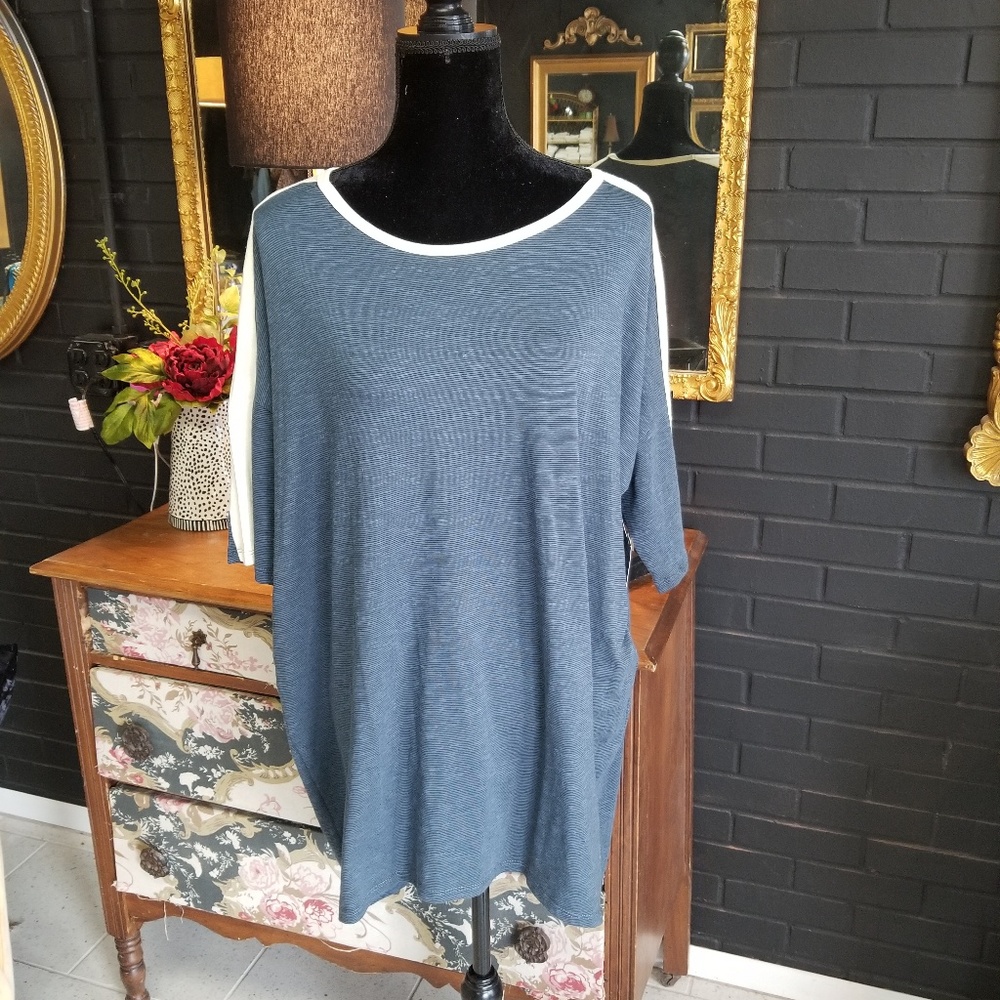 Lularoe Large Irma